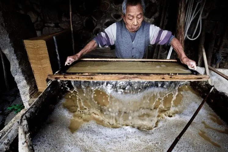 包裝紙用消泡劑產品展示圖