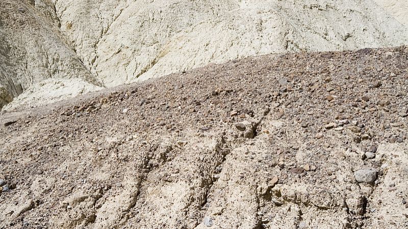 水泥砂漿出現泡沫怎麼辦？用什麼方法解決好？