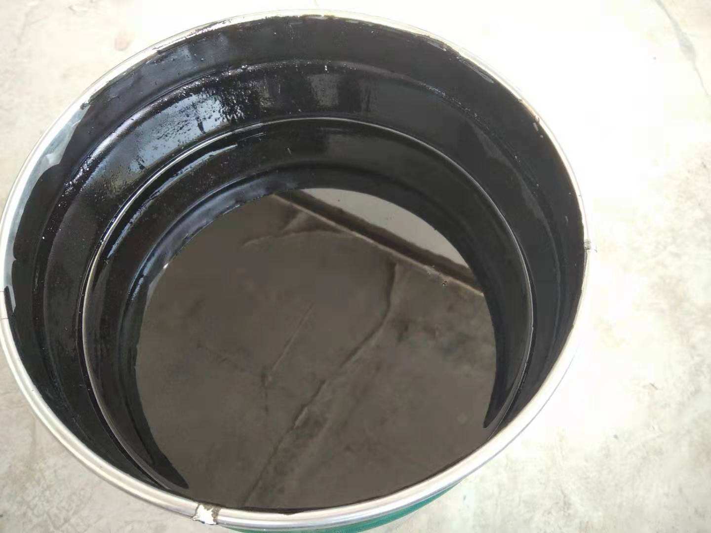 油性聚氨酯出現泡沫是怎麼回事？起泡原因分析